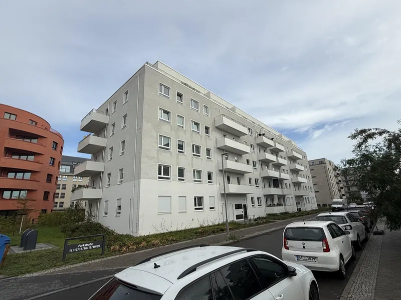 Modern 2 Zi. Wohnung am Havel in Spandau ab Okt (auch Sept möglich) — photo 1